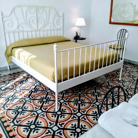 Bed and breakfast L'atelier Vedi Ai Tuoi Piedi Nápoles