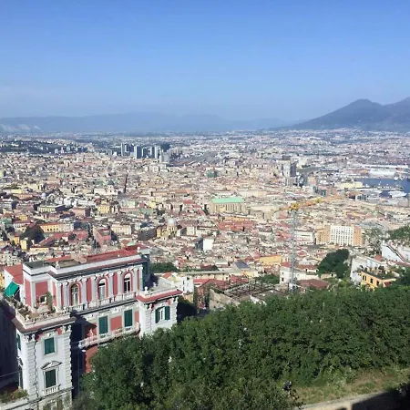 L'atelier Vedi Ai Tuoi Piedi Naples
